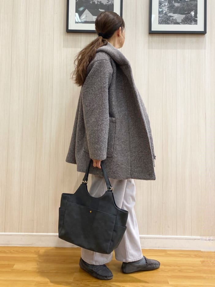 natsuさんの「SHOO･LA･RUE｜【あったか】ボリュームフードが小顔効果 スライバーフーディーコート」を使ったコーディネート