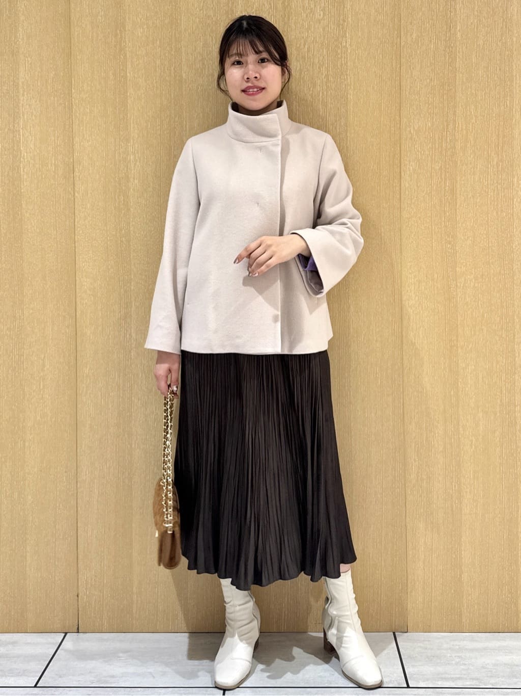 nanaさんの「UNTITLED｜【きれいめ/洗える】ラメ入りワイドボートネックニット」を使ったコーディネート