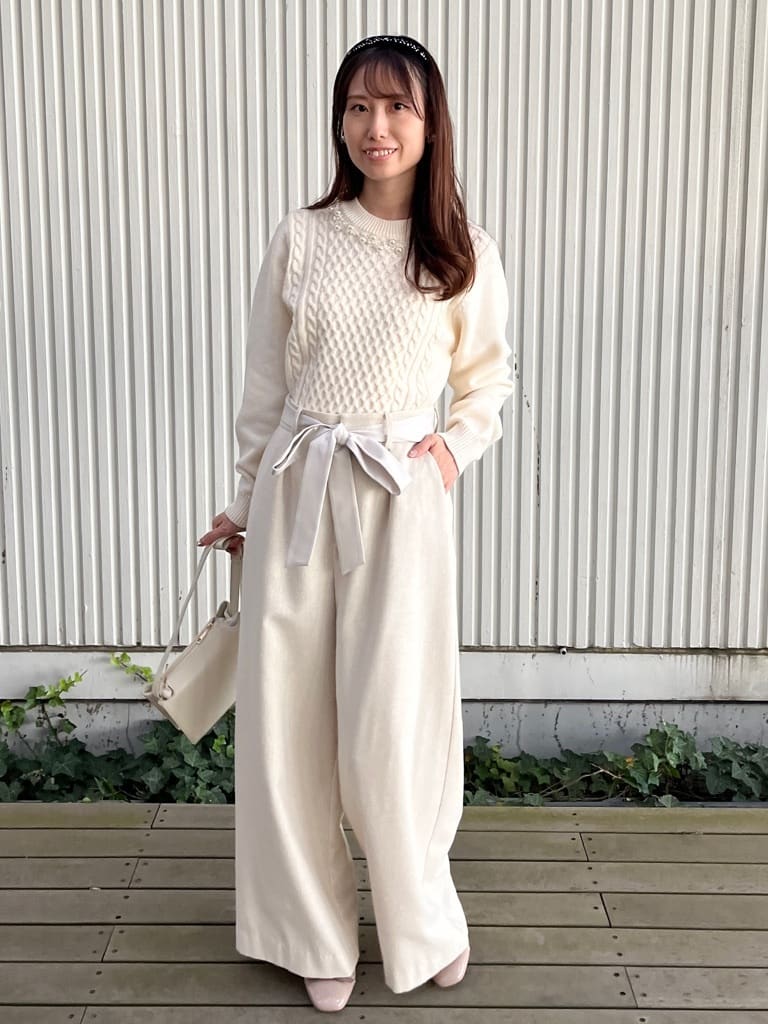 はばさんの「Couture brooch｜【上品華やか・通勤】ラメツイード ワイドパンツ」を使ったコーディネート