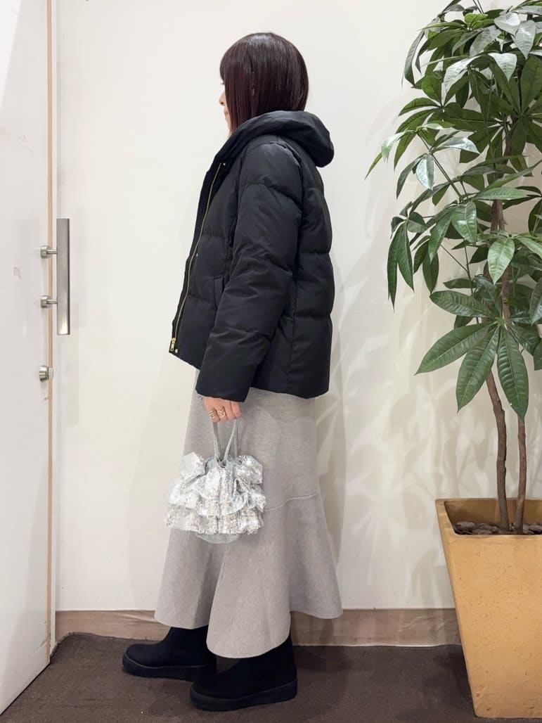 宗形さんの「SHOO･LA･RUE｜【撥水/洗える】ショートフーディーダウン」を使ったコーディネート