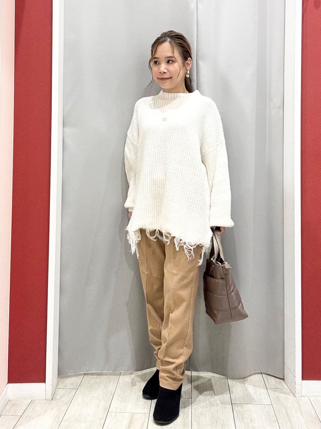 shioさんの「SHOO･LA･RUE｜【S-LL】1枚で決まる 裾フリンジニット」を使ったコーディネート