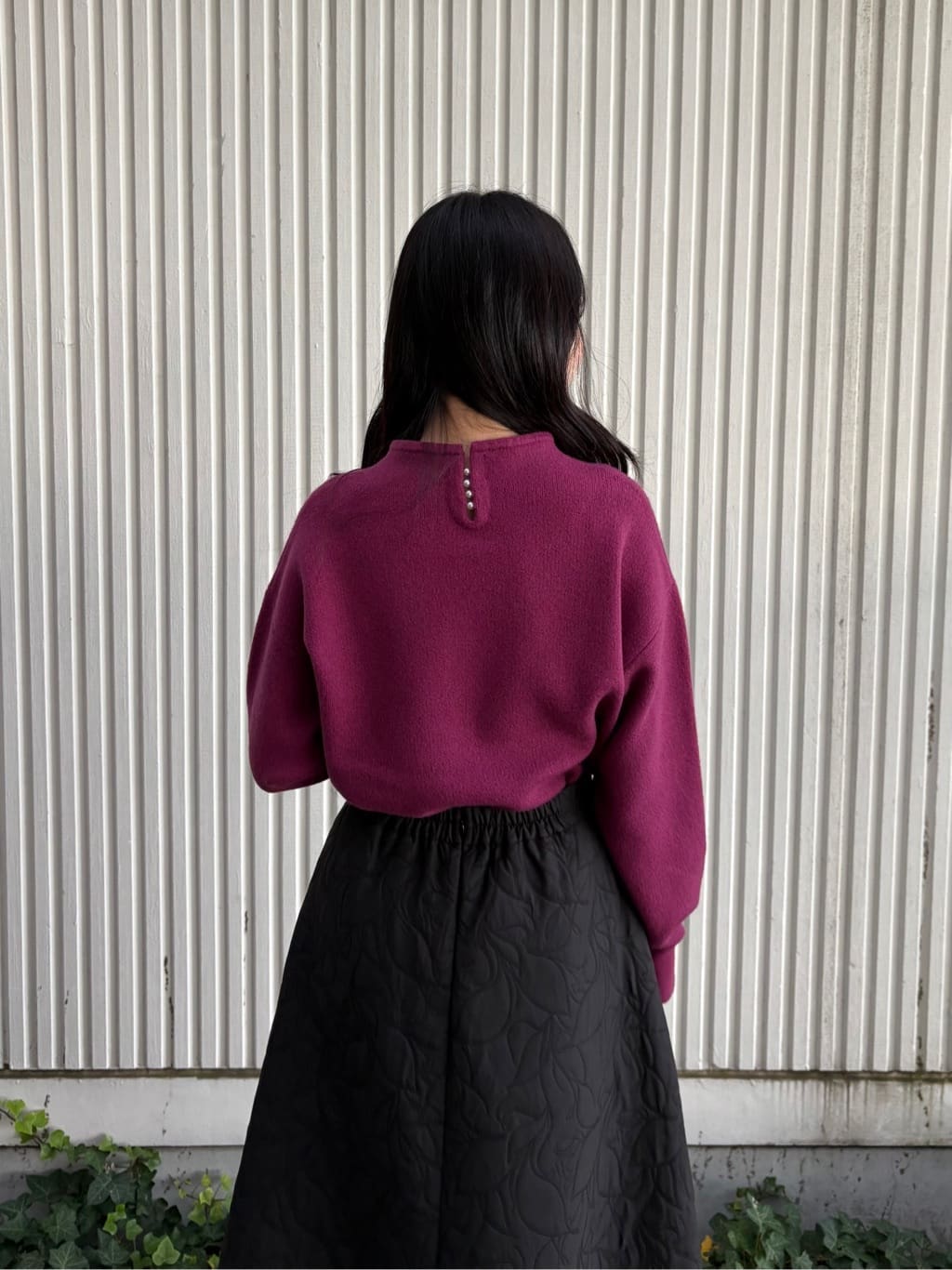 AOIさんの「Couture brooch｜【ゆるふわ・通勤】リッシュアンゴラ バックパール調ニット」を使ったコーディネート