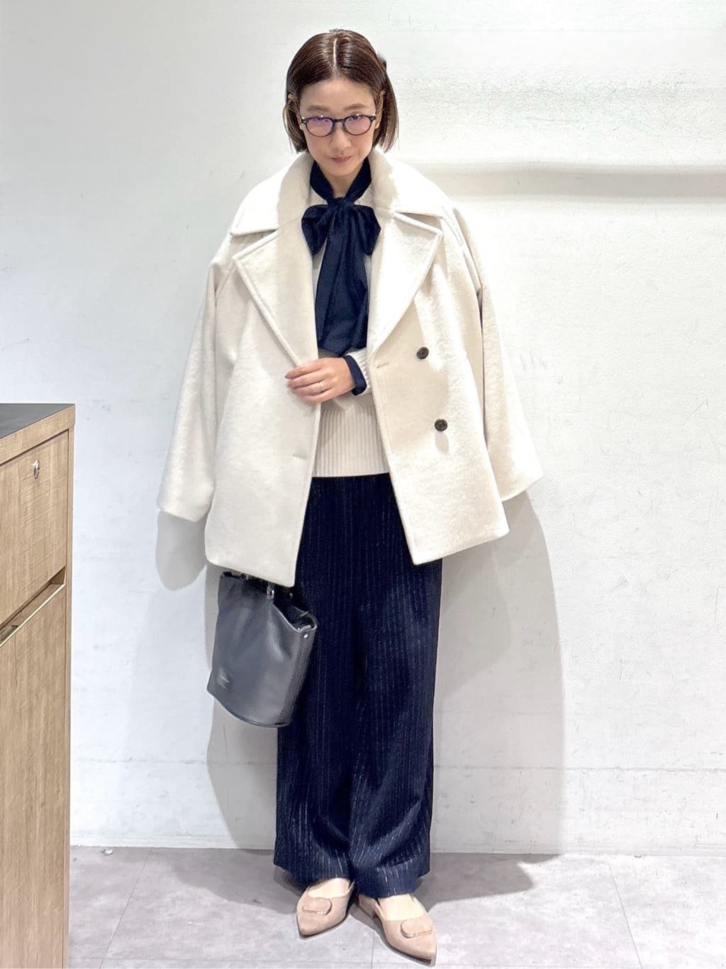たけねぇさんの「OPAQUE.CLIP｜カシミヤブレンドウールミドルピーコート」を使ったコーディネート