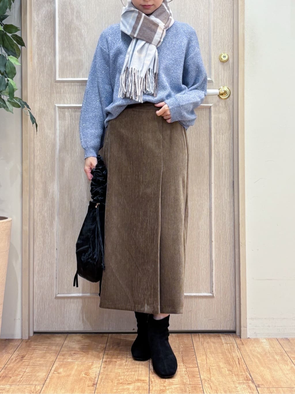 なみさんの「SHOO･LA･RUE｜【S-LL】きらっと華やぐ　大人のスパンコールニット」を使ったコーディネート