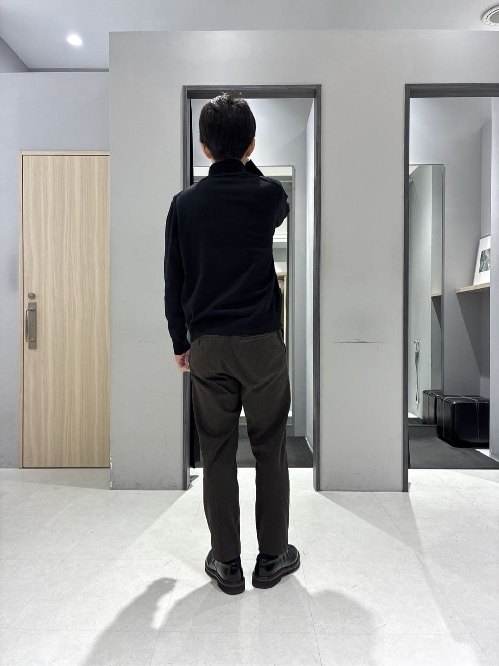 わいずみさんの「TAKEO KIKUCHI｜アンチピリング タートルネック ニット」を使ったコーディネート