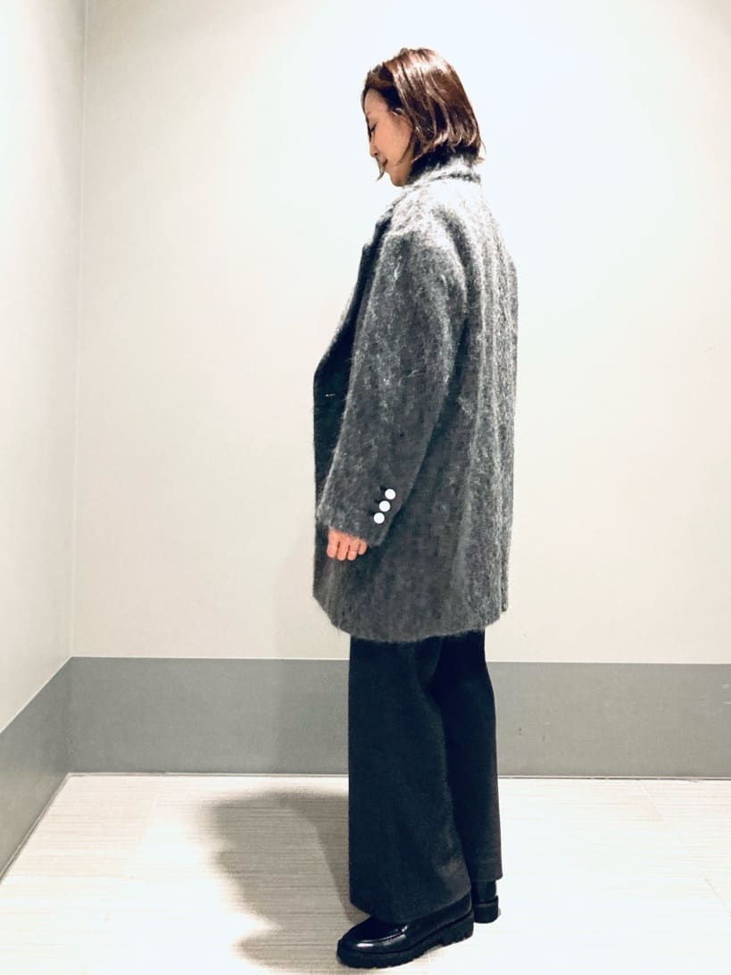 Furuさんの「DRESSTERIOR｜【インナー使いに最適/しっとり暖かな吸湿発熱素材】タートルネックプルオーバー」を使ったコーディネート