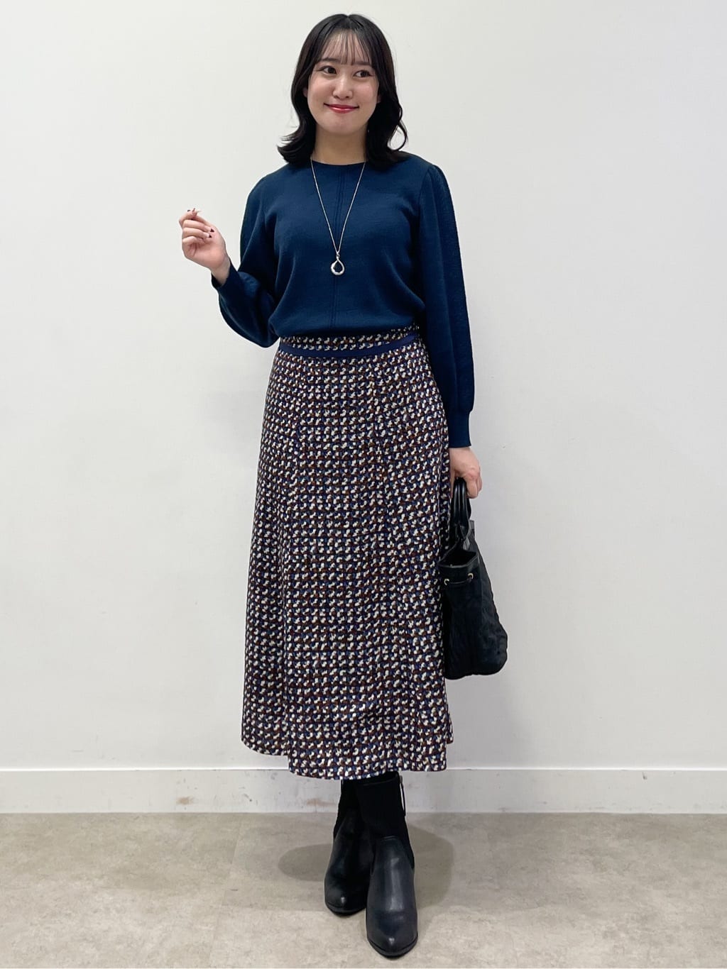 yukariさんの「Reflect｜【選べる8色／スカートにもパンツにも◎】ウール混ボートネックニット」を使ったコーディネート