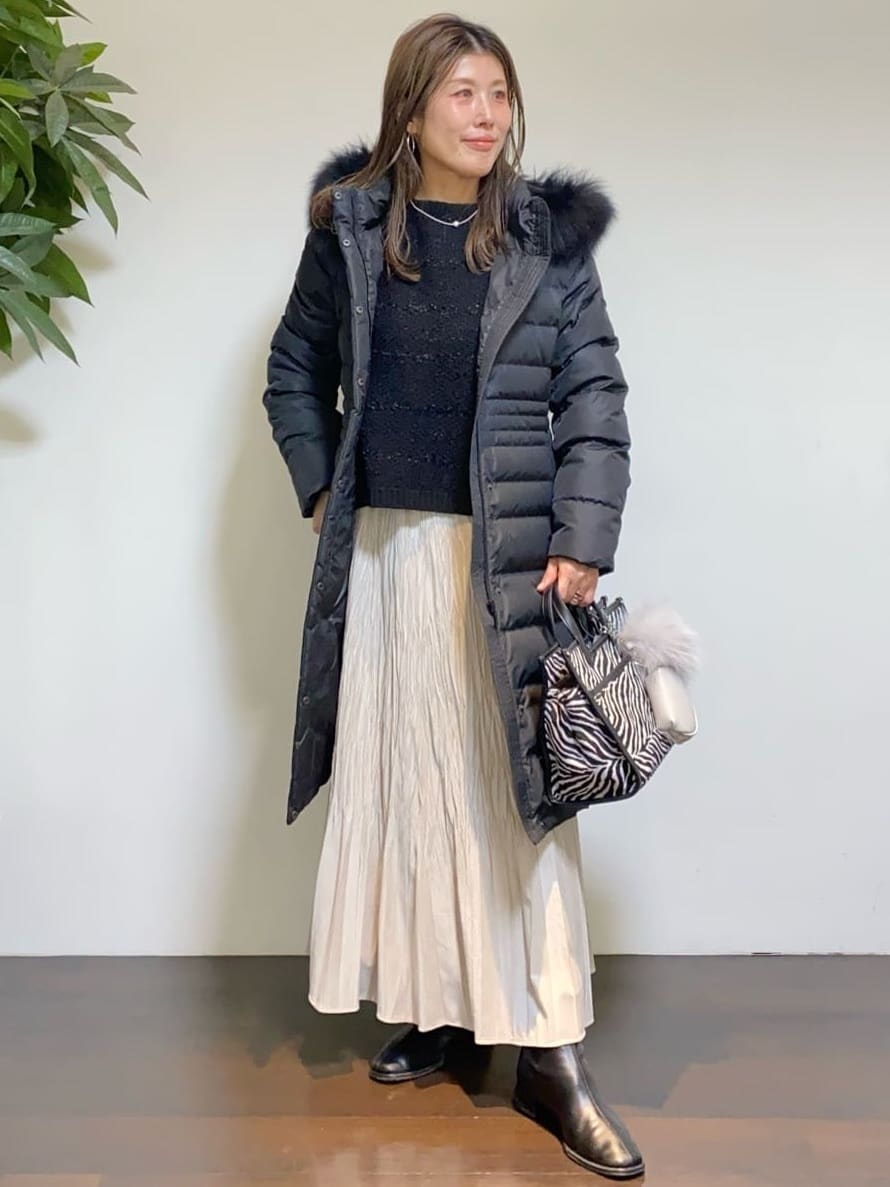 tomoさんの「UNTITLED｜【はっ水機能/フード取り外し可/防寒】ロングダウンコート」を使ったコーディネート