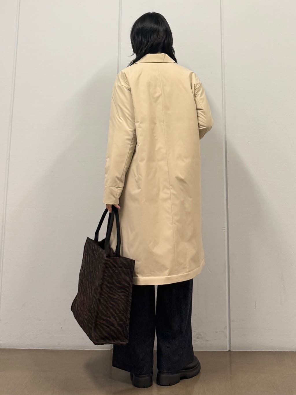 mizukiさんの「INDIVI｜【褒められパンツ／ウール混】ウォームウール ワイドパンツ」を使ったコーディネート