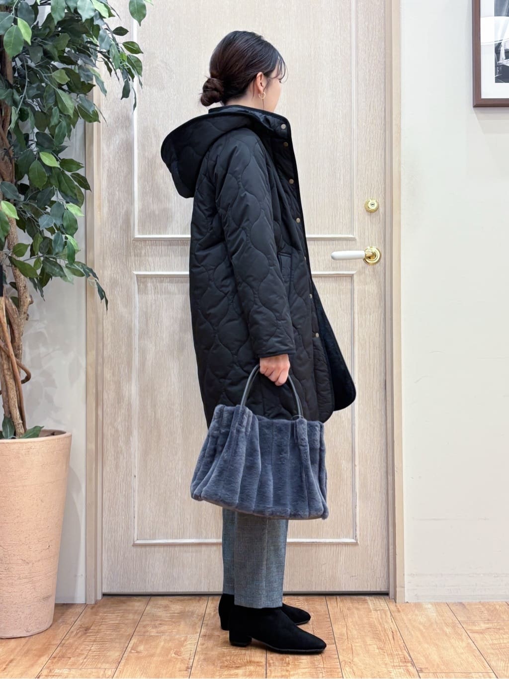 なみさんの「SHOO･LA･RUE｜【撥水/フード取り外し可】冬に嬉しいこだわり満載 ひょうたん柄キルトコート」を使ったコーディネート