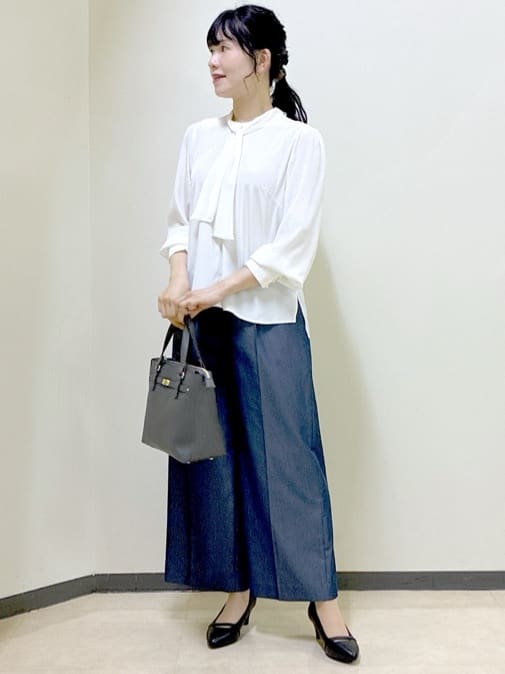  beni_gingerさんの「Reflect｜【きちんと見え／通勤／セレモニーにおすすめ◎】ドット柄ボウタイブラウス」を使ったコーディネート