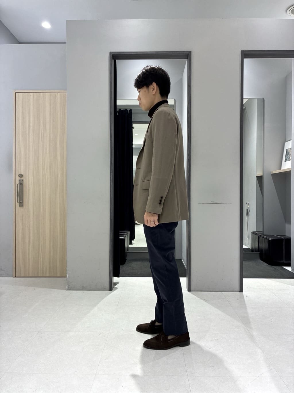わいずみさんの「TAKEO KIKUCHI｜【360&deg;ストレッチ／セットアップ対応】None Of Stress ジャケット」を使ったコーディネート