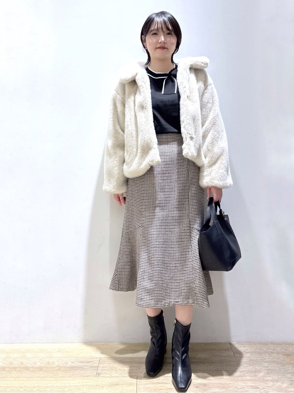 mizukiさんの「index｜サイドリボンバイカラーニット【洗濯機OK】」を使ったコーディネート