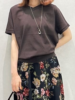Miwaさんの「UNTITLED｜【洗える/前後2WAY】ネックプルオーバーニット」を使ったコーディネート