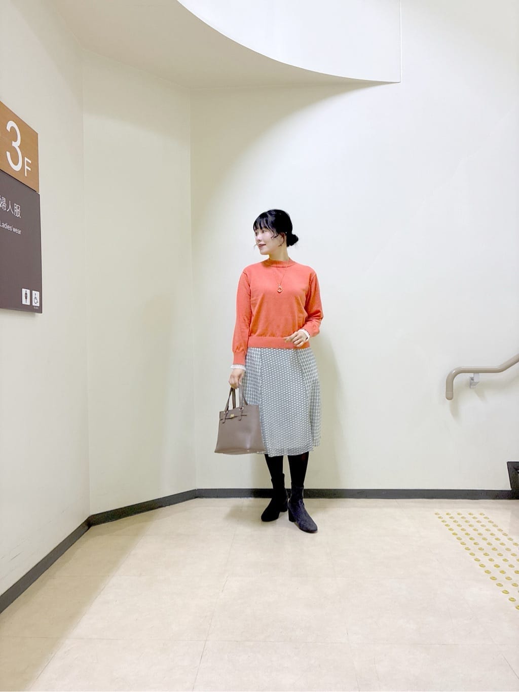  beni_gingerさんの「Reflect｜【通勤／セットアップ可】フレアプリントスカート」を使ったコーディネート