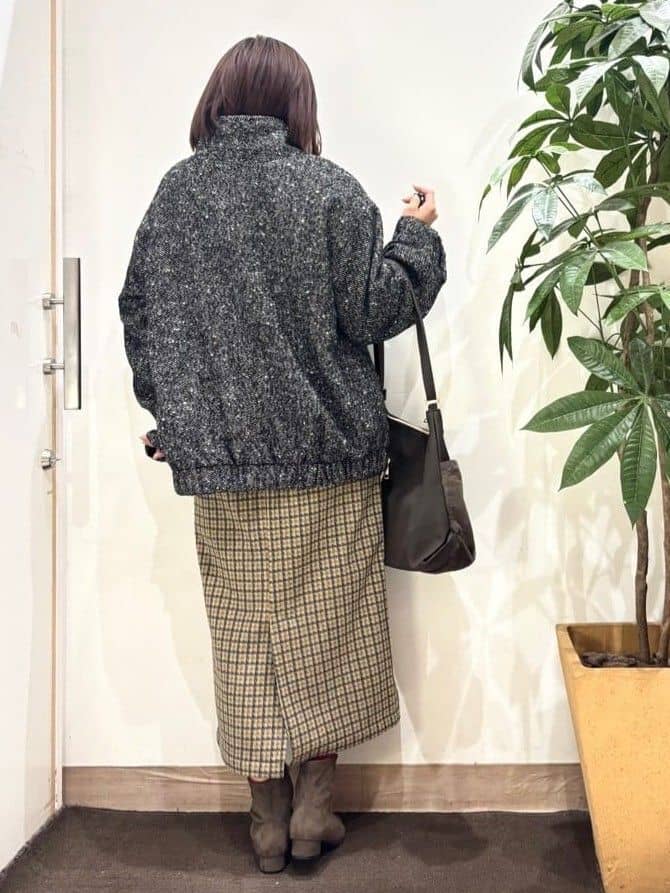 TOWAさんの「SHOO･LA･RUE｜【S-LL/あったか】大人レディな着こなしに シャギーチェックスカート」を使ったコーディネート