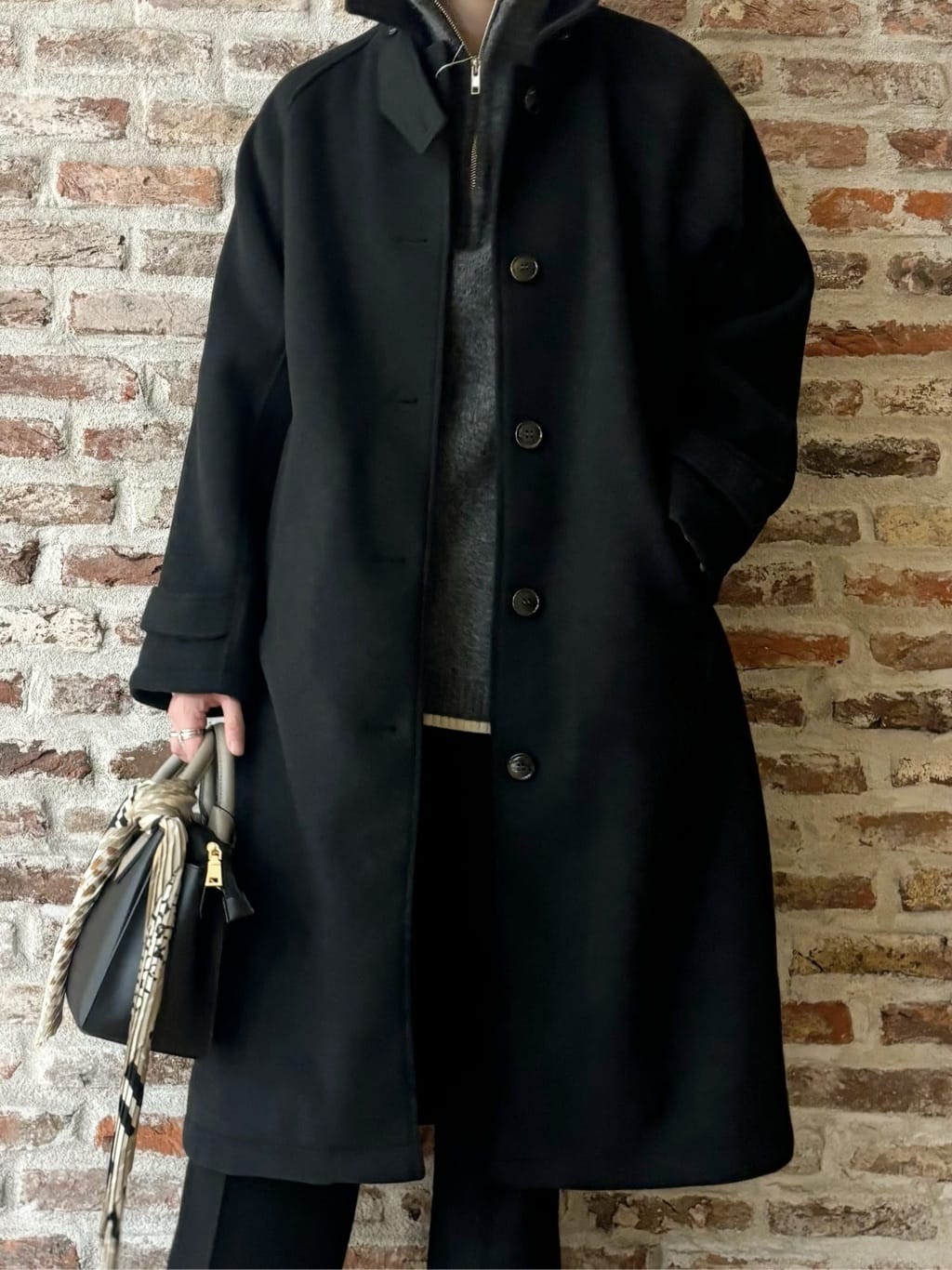しばさんの「THE SHOP TK｜【洗える】ほど良くラフで女性らしい ハーフZIPニット」を使ったコーディネート
