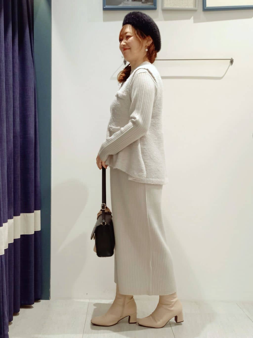 miiさんの「grove｜【2点SET/体型カバー】一枚で決まる、ペプラムベスト&times;ニットワンピース」を使ったコーディネート