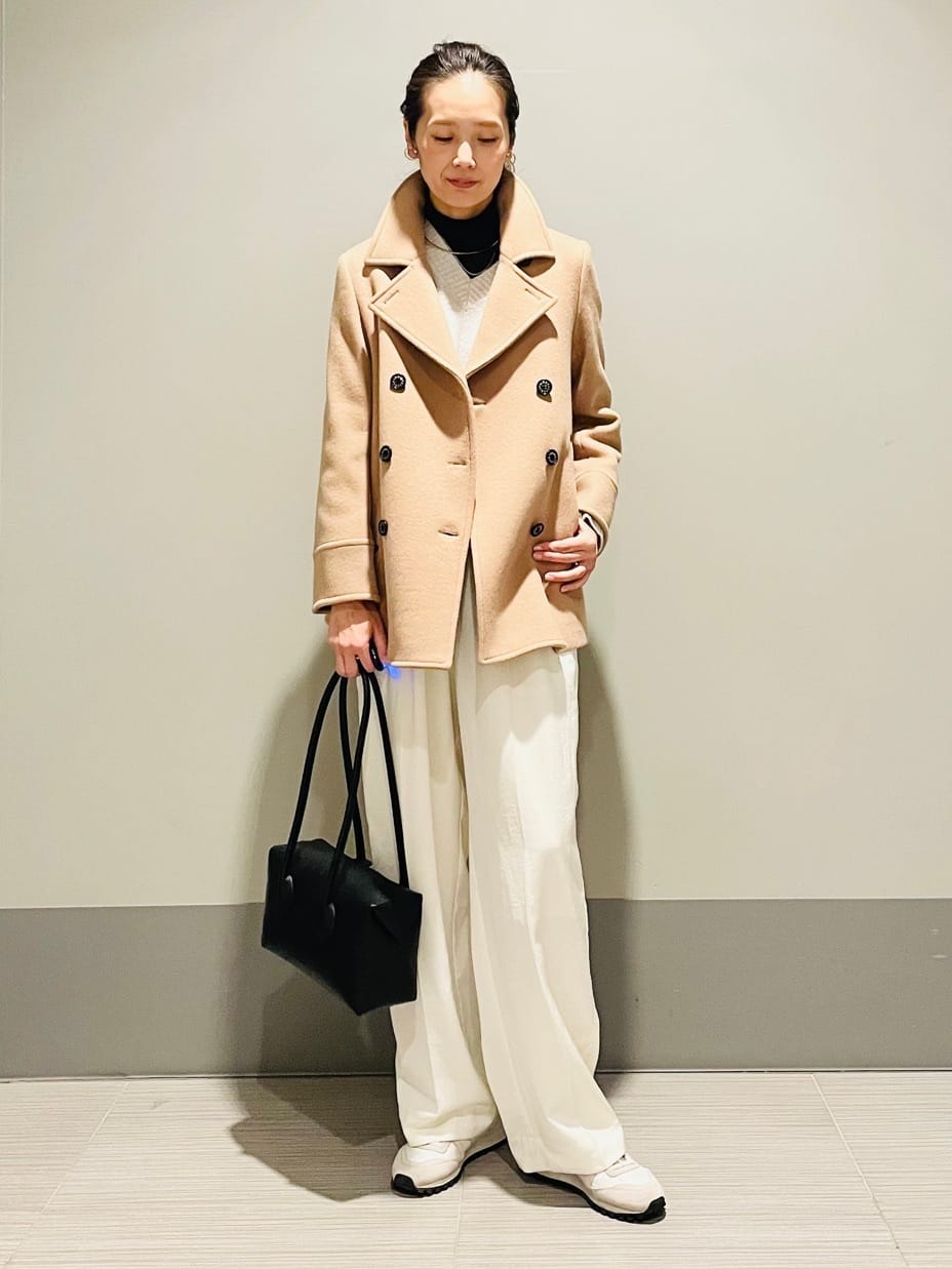 Annさんの「DRESSTERIOR｜アルパカブレンドVネックニット」を使ったコーディネート