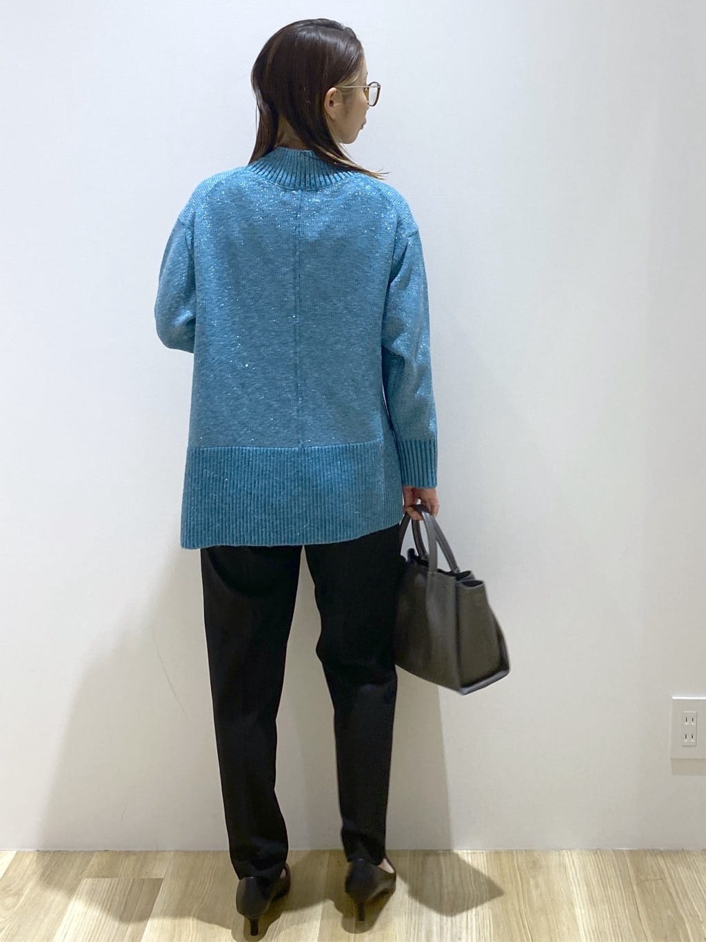 えりさんの「OPAQUE.CLIP｜ウォームタッチ イージーテーパードパンツ【洗濯機洗OK／ストレッチ】」を使ったコーディネート