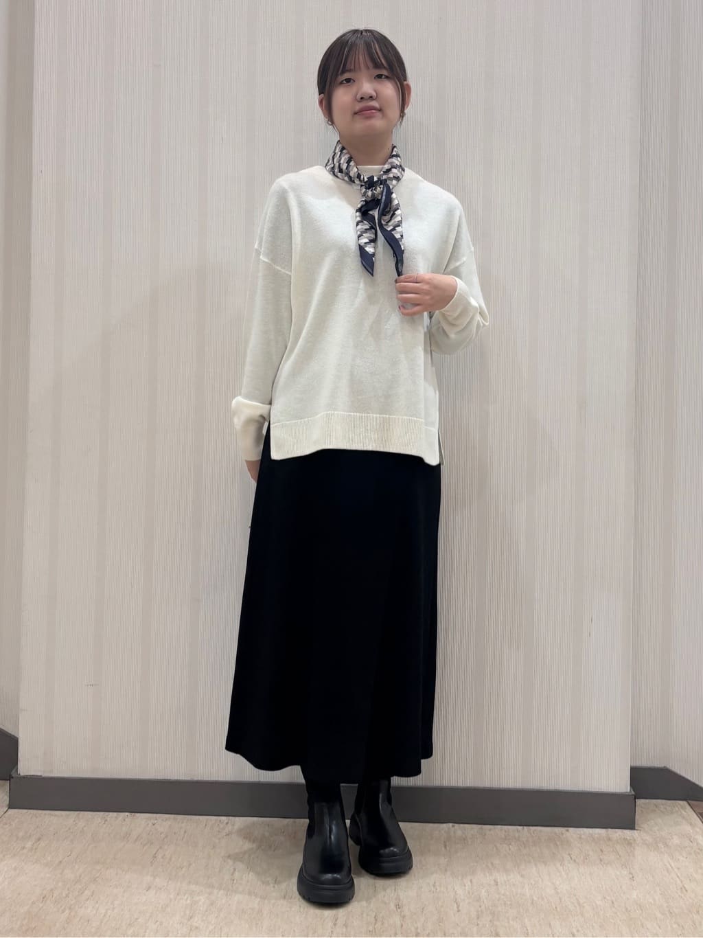 ちひさんの「INDIVI｜ストレッチミドルブーツ」を使ったコーディネート