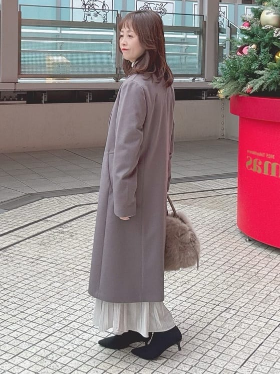 makiさんの「UNTITLED｜【スタイリッシュ／オンオフ兼用】ウールチェスターコート」を使ったコーディネート