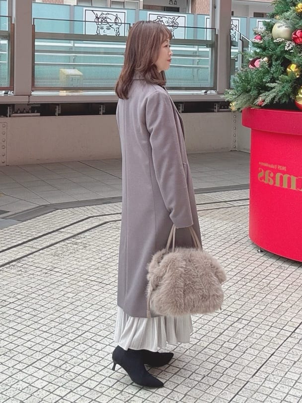 makiさんの「UNTITLED｜【スタイリッシュ／オンオフ兼用】ウールチェスターコート」を使ったコーディネート