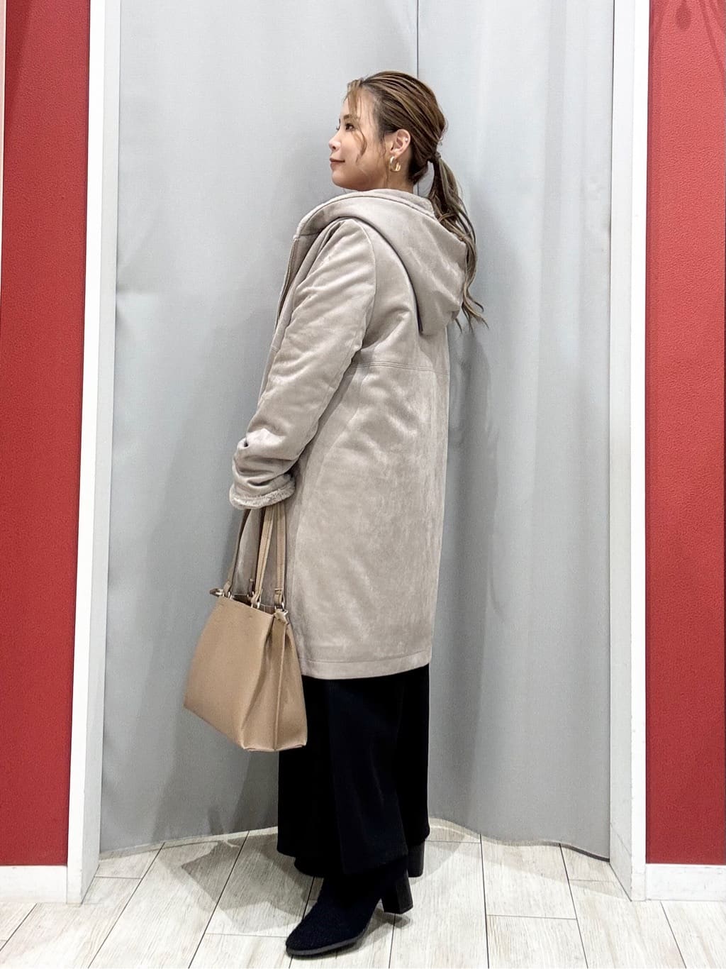 shioさんの「SHOO･LA･RUE｜【洗濯機可】美脚見え あったか圧縮ニット ガウチョパンツ」を使ったコーディネート