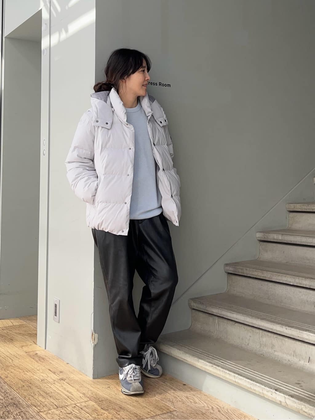 神野（jinno）さんの「TAKEO KIKUCHI｜【Air Palette Knit】ワンポイント カラーニット プルオーバー」を使ったコーディネート