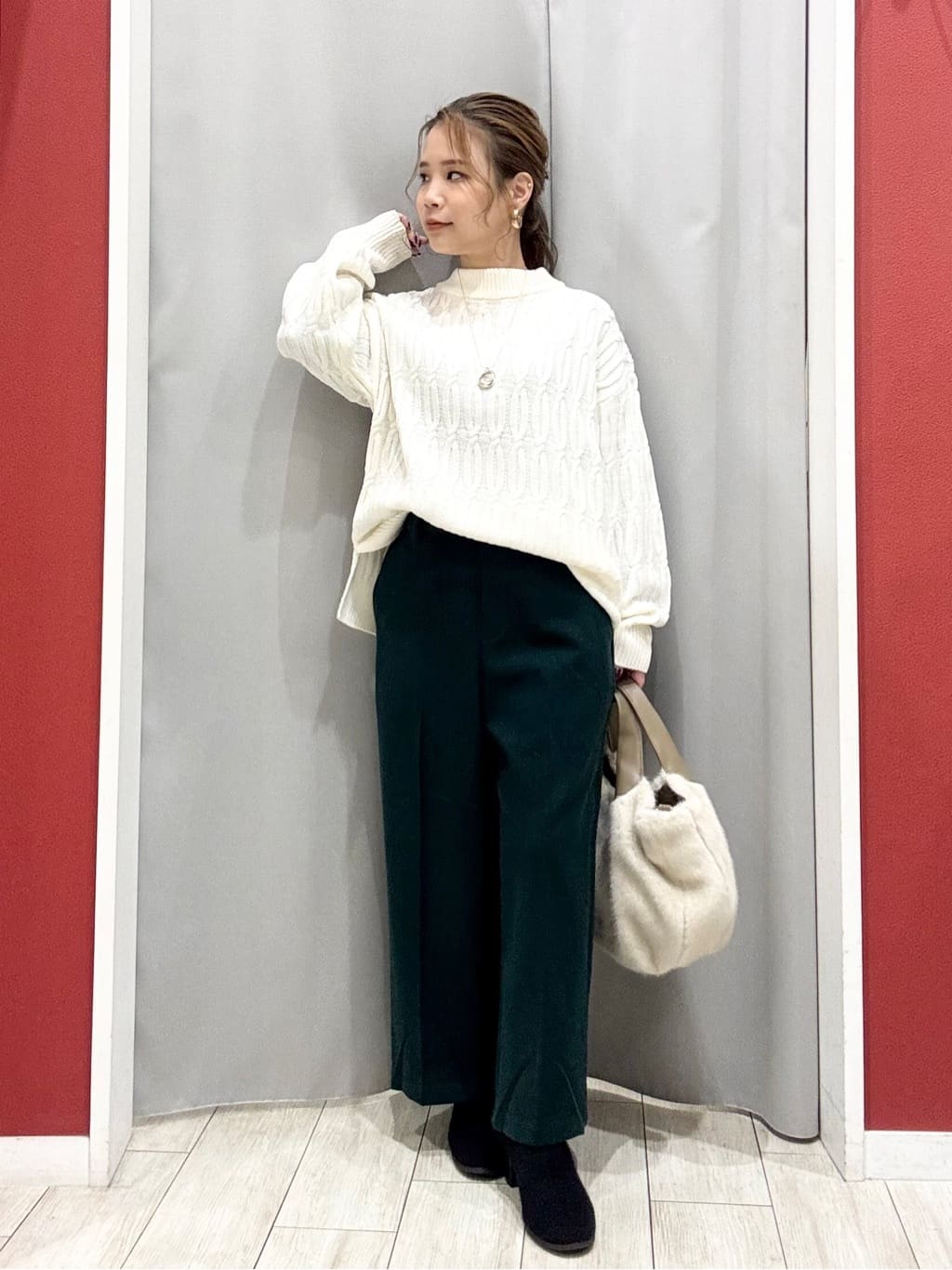 shioさんの「SHOO･LA･RUE｜【洗濯機可/S-LL】きちんと見えする あったか裏起毛ガウチョパンツ」を使ったコーディネート