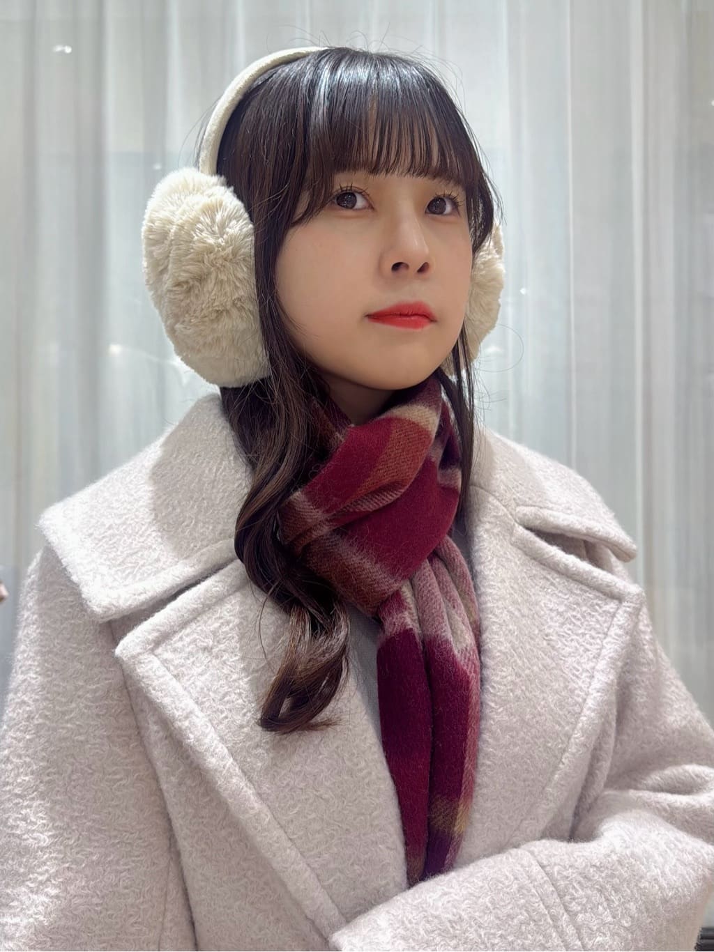 ぞうげさんの「OPAQUE.CLIP｜ブークレミドルコート【洗える】」を使ったコーディネート