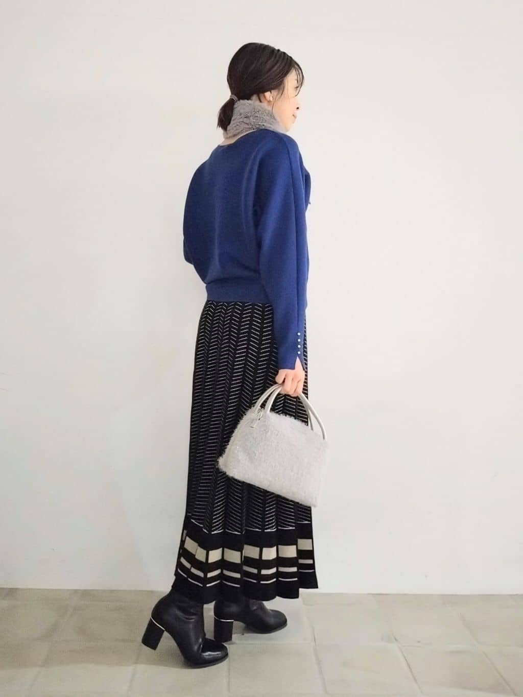 miomioさんの「SHOO･LA･RUE｜ストレッチブーツ」を使ったコーディネート