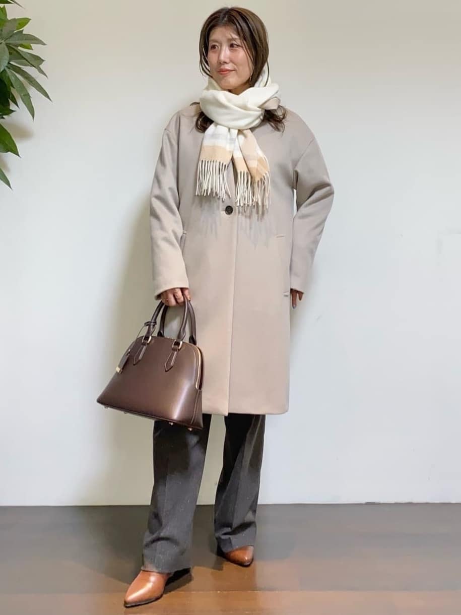 tomoさんの「UNTITLED｜【重ね着もおすすめ/洗える】ウールカシミヤ クルーネックニット」を使ったコーディネート