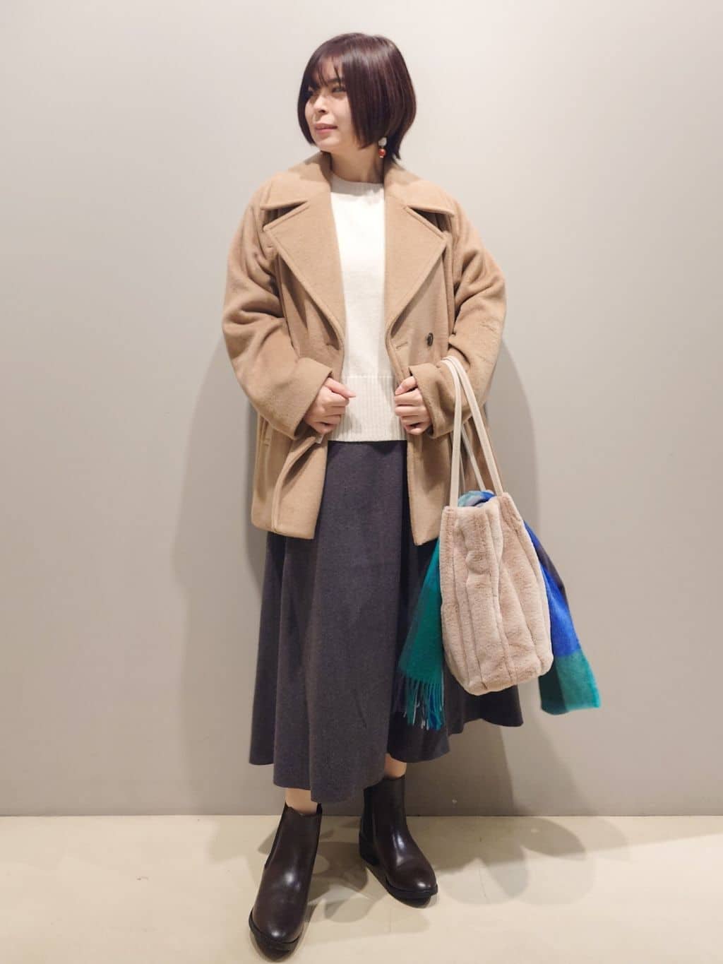 me：)さんの「OPAQUE.CLIP｜カシミヤブレンドウールミドルピーコート」を使ったコーディネート