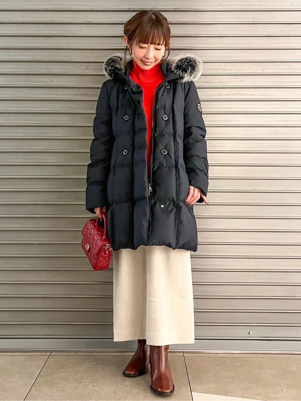 じゅんさんの「DRESSTERIOR｜◆ワイドフープピアス」を使ったコーディネート