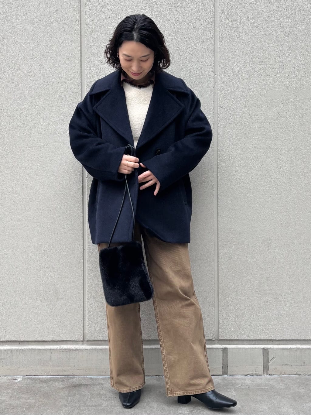 mhさんの「OPAQUE.CLIP｜カシミヤブレンドウールミドルピーコート」を使ったコーディネート