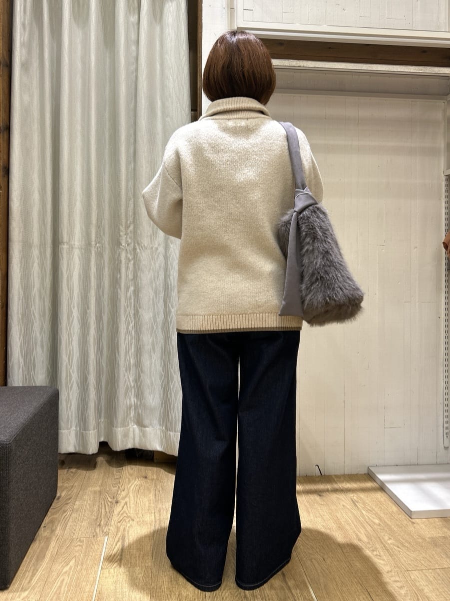 ga_riさんの「THE SHOP TK｜【洗える】ほど良くラフで女性らしい ハーフZIPニット」を使ったコーディネート