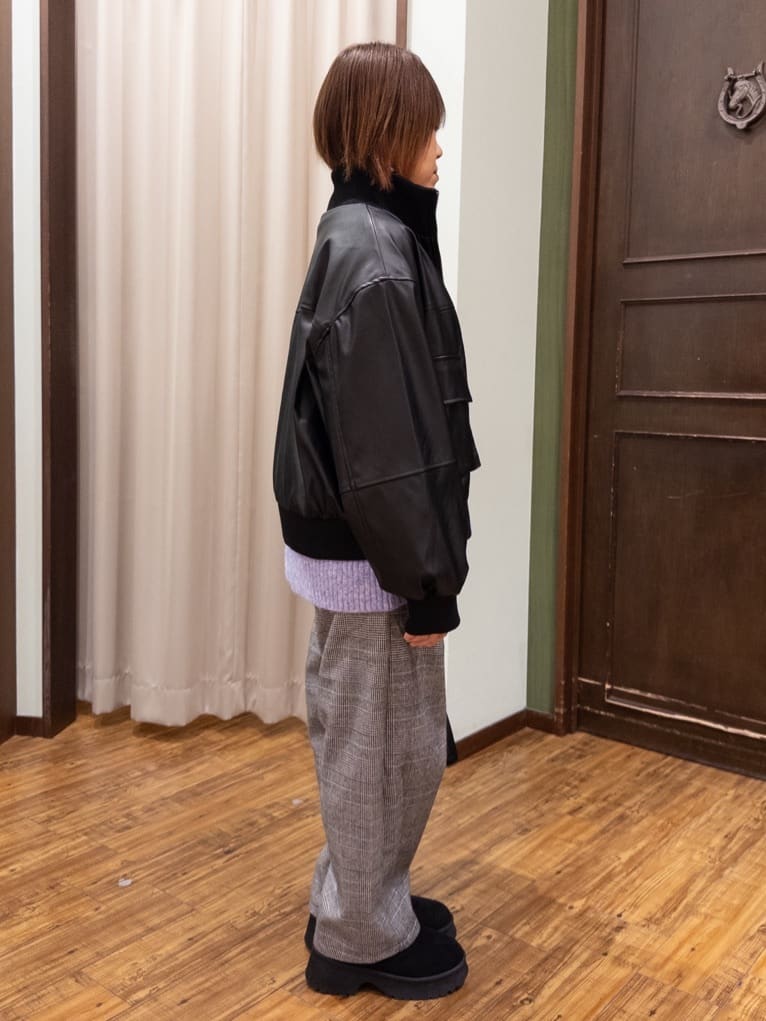 みかりん さんの「SHOO･LA･RUE｜【S-LL】大人綺麗 レザー調リブブルゾン」を使ったコーディネート