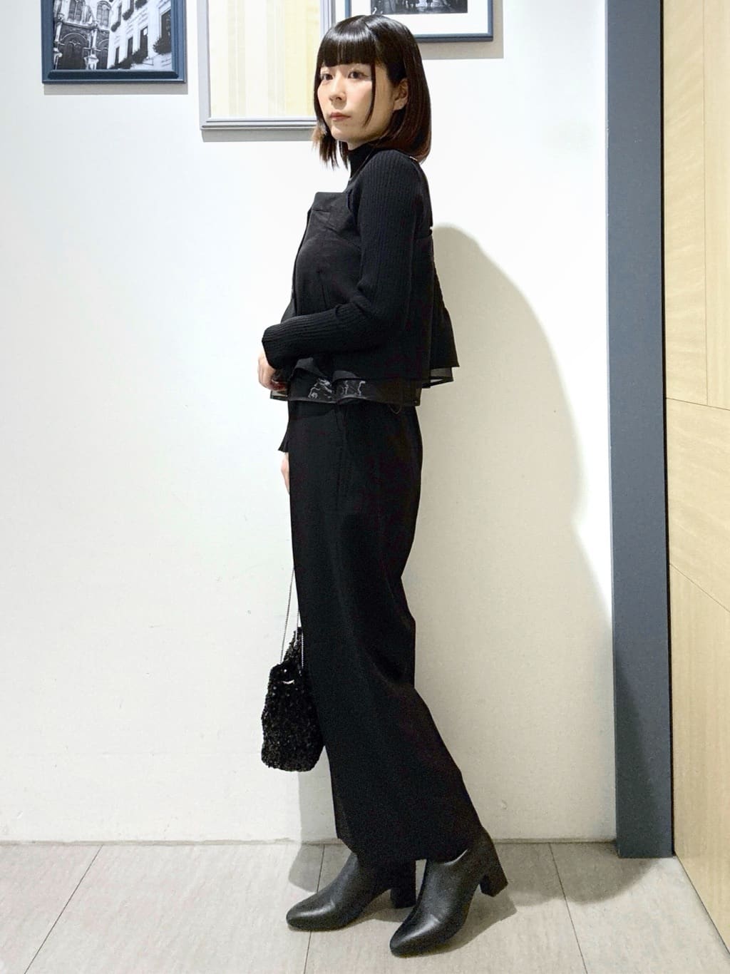 さあやさんの「grove｜【2点SET/体型カバー】透け感とレイヤードで大人の遊び心を、ビスチェSET UP」を使ったコーディネート