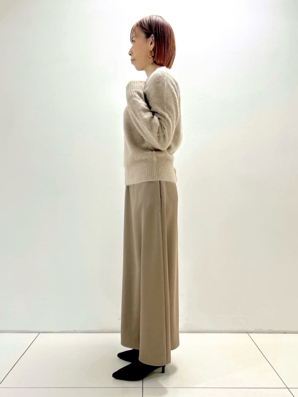 hacoさんの「UNTITLED｜【ふわふわニット/前後2WAY】フォックスカシミヤカーディガン」を使ったコーディネート