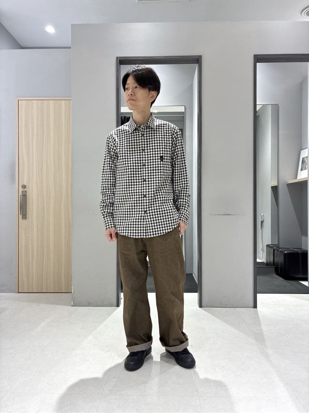 わいずみさんの「TAKEO KIKUCHI｜エアダン プルオーバー パーカー」を使ったコーディネート