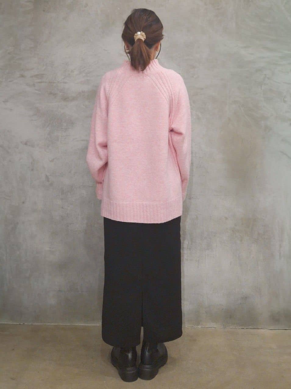  E.Yさんの「THE SHOP TK｜ふんわり柔らかきれい色 ウール混ハイネックニット」を使ったコーディネート