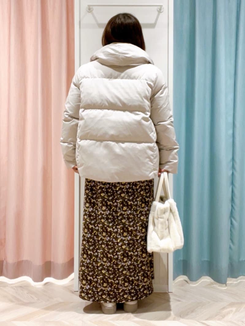 kitaさんの「SHOO･LA･RUE｜【撥水/洗える】ショートフーディーダウン」を使ったコーディネート