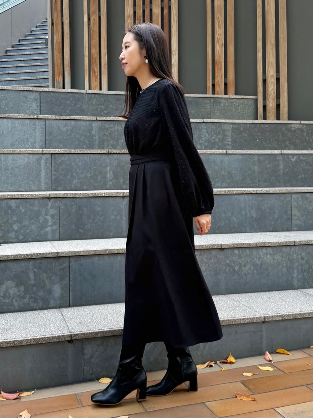 teiさんの「Couture brooch｜フェイクファーチェーンバッグ」を使ったコーディネート