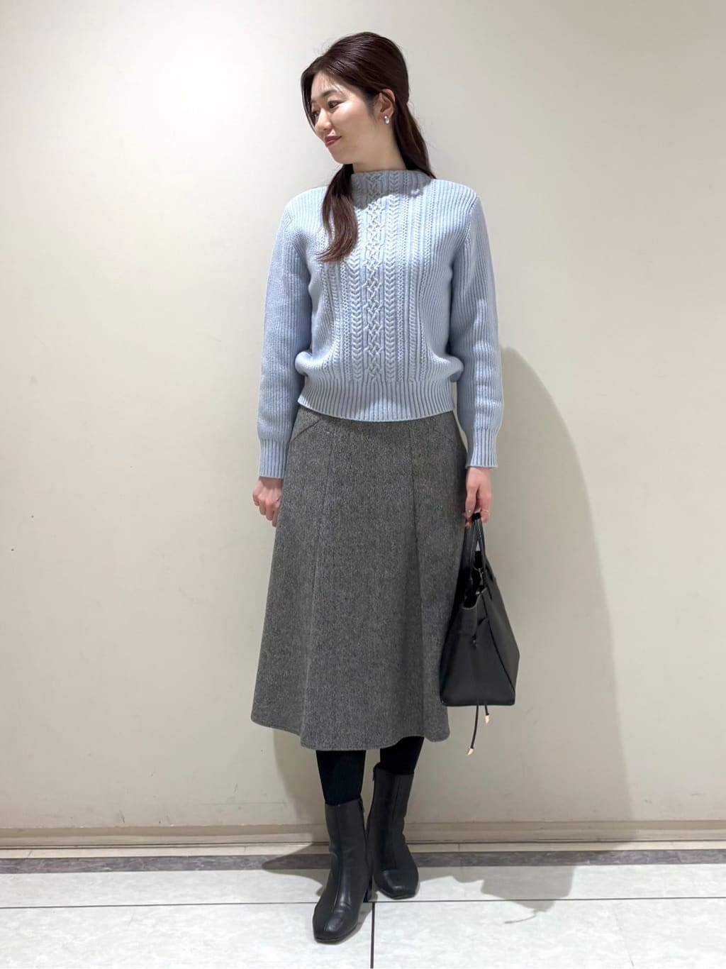 sakiさんの「COUP DE CHANCE｜【手洗い可／日本製】ケーブルニット」を使ったコーディネート