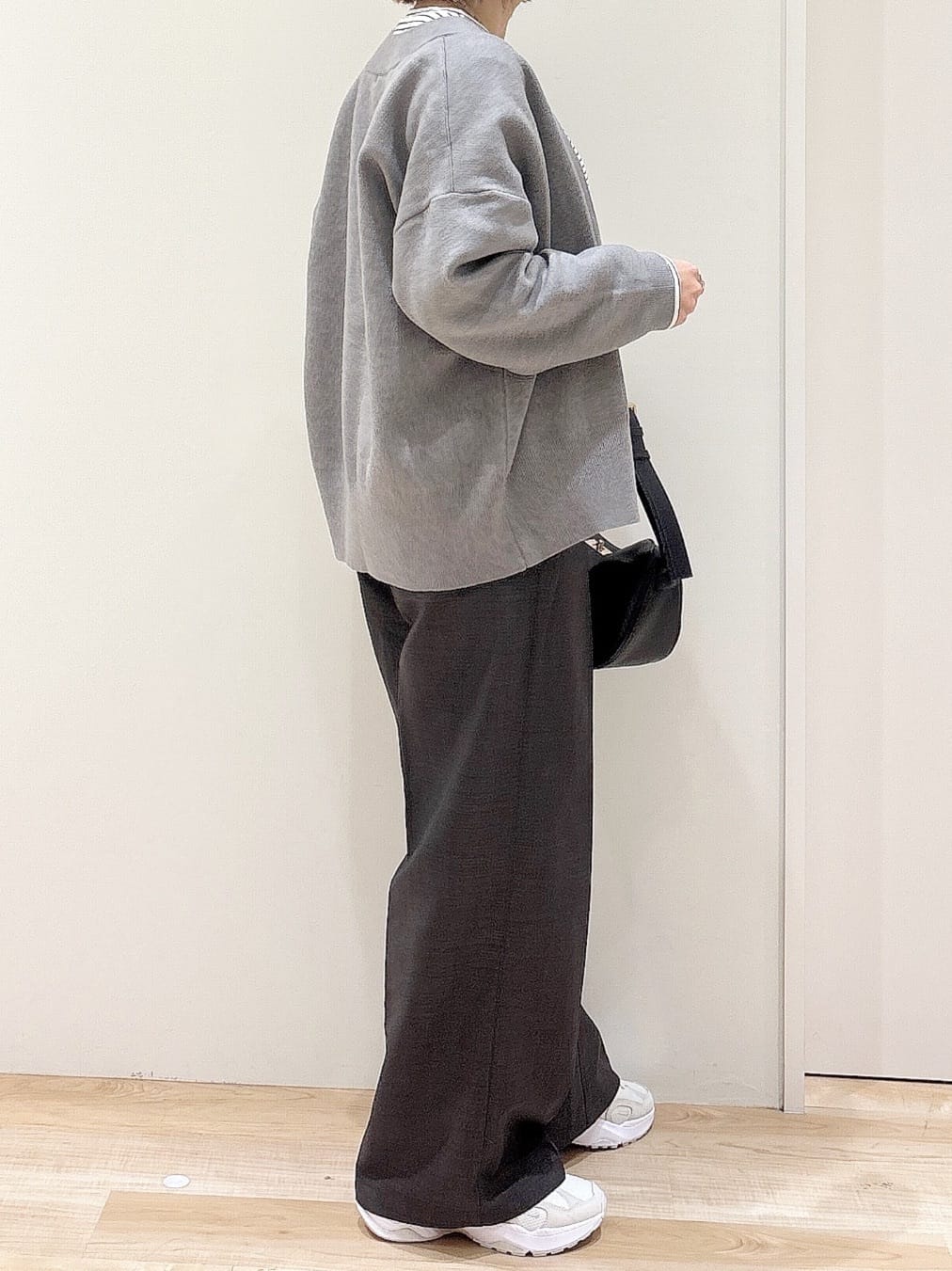 MIYUさんの「grove｜【カセット服】洗えるストレートワイドパンツ」を使ったコーディネート