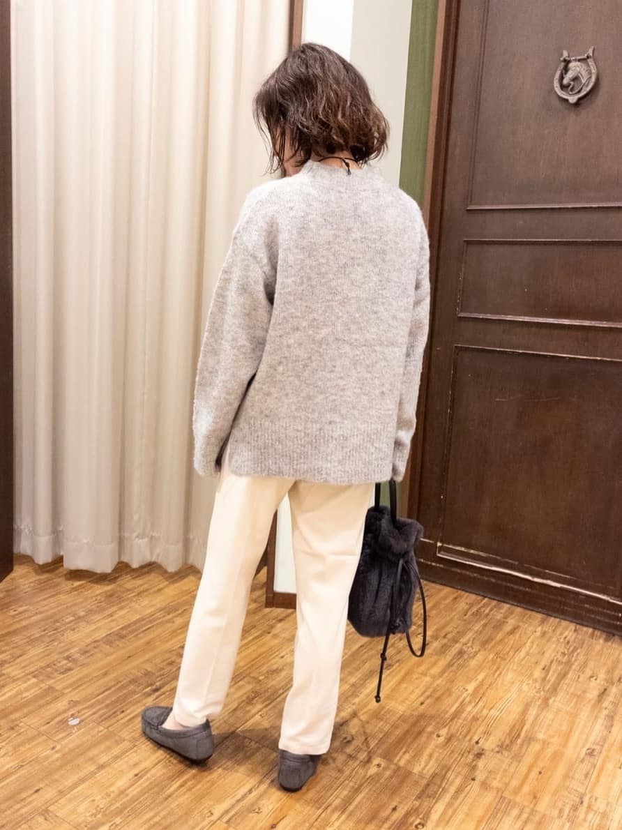 yukaさんの「SHOO･LA･RUE｜【洗濯機可/S-LL】美脚見え あったか裏起毛 テーパードパンツ」を使ったコーディネート