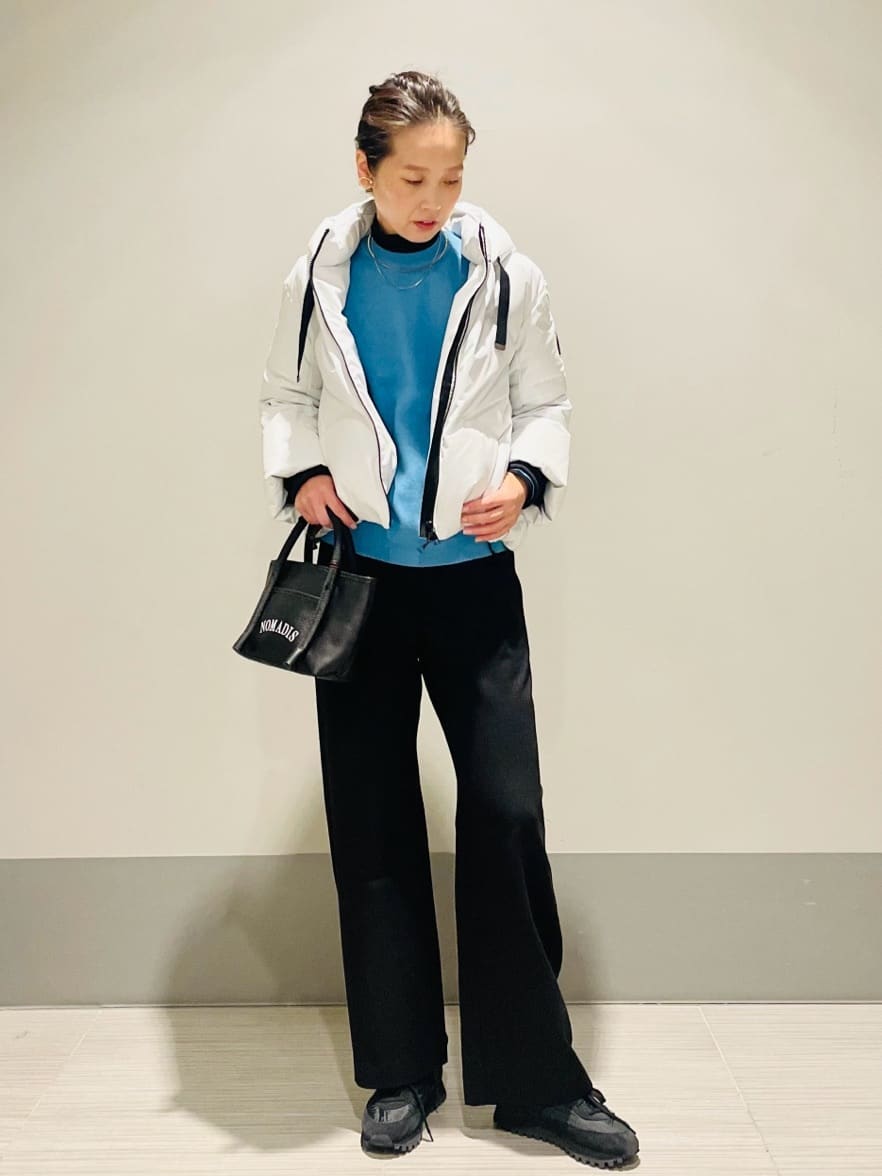 Annさんの「DRESSTERIOR｜◆ソフトサーモポンチイージーワイドパンツ」を使ったコーディネート