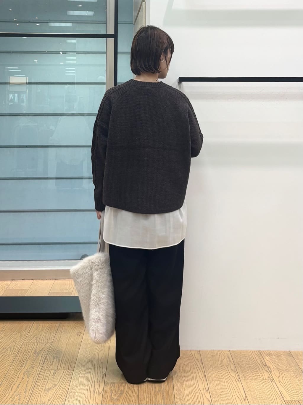 asamiさんの「INDIVI｜【洗える】ケーブルデザイン ラウンドヘムニット」を使ったコーディネート