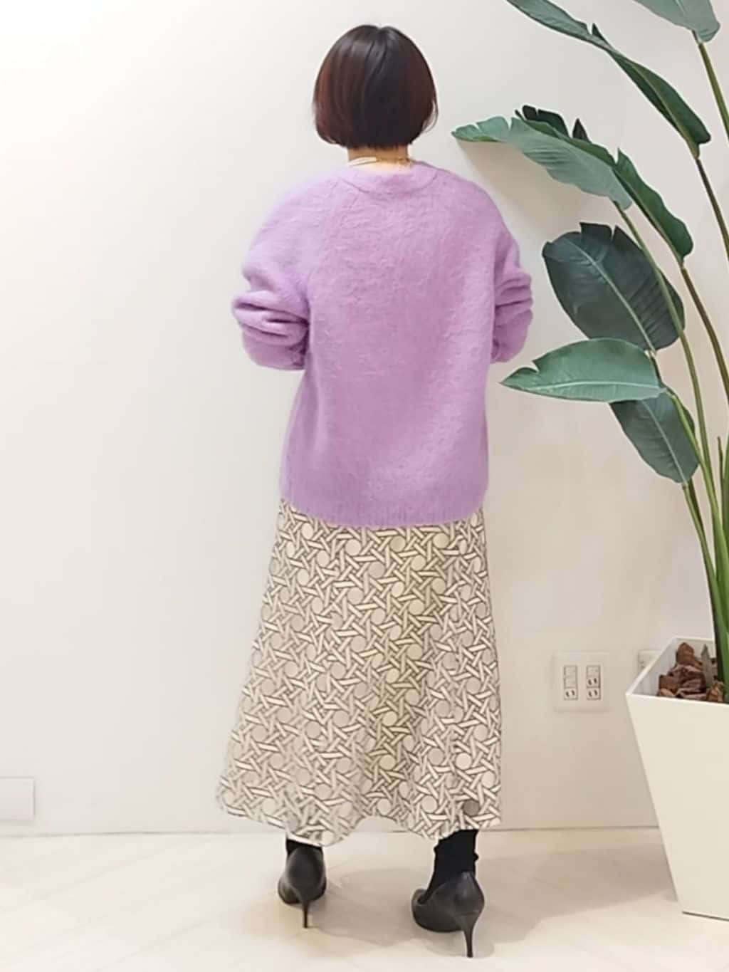 s u g iさんの「UNTITLED｜【ゆったり】アルパカ混シャギー カーディガン」を使ったコーディネート